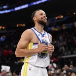 Steph Curry takes discount and signs 2-year extension with Warriors