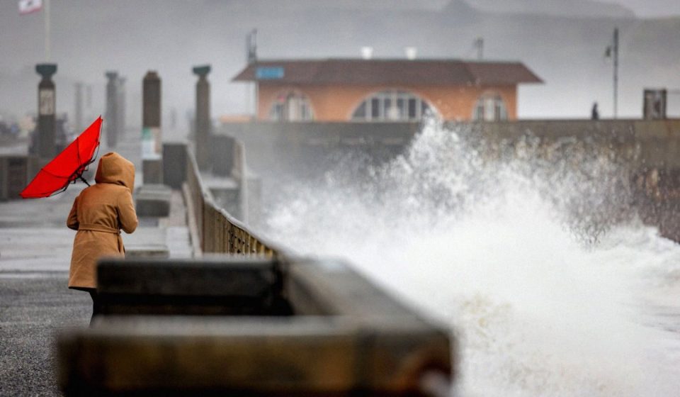 Scientists alarmed by 'Kelvin wave' that could raise California's ocean levels by an entire foot