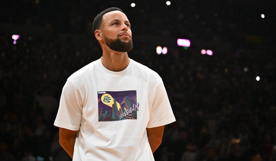 Stephen Curry leaves $20 million in his work clothes
