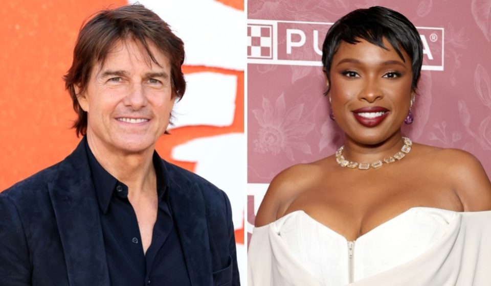 Tom Cruise dances in Spirit Tunnel of 'Jennifer Hudson Show' to the song 'Risky Business'