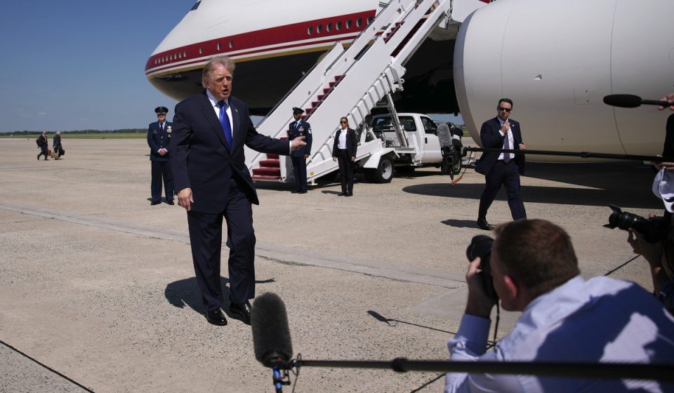 White House blocks CNN from traveling with Trump on Air Force One