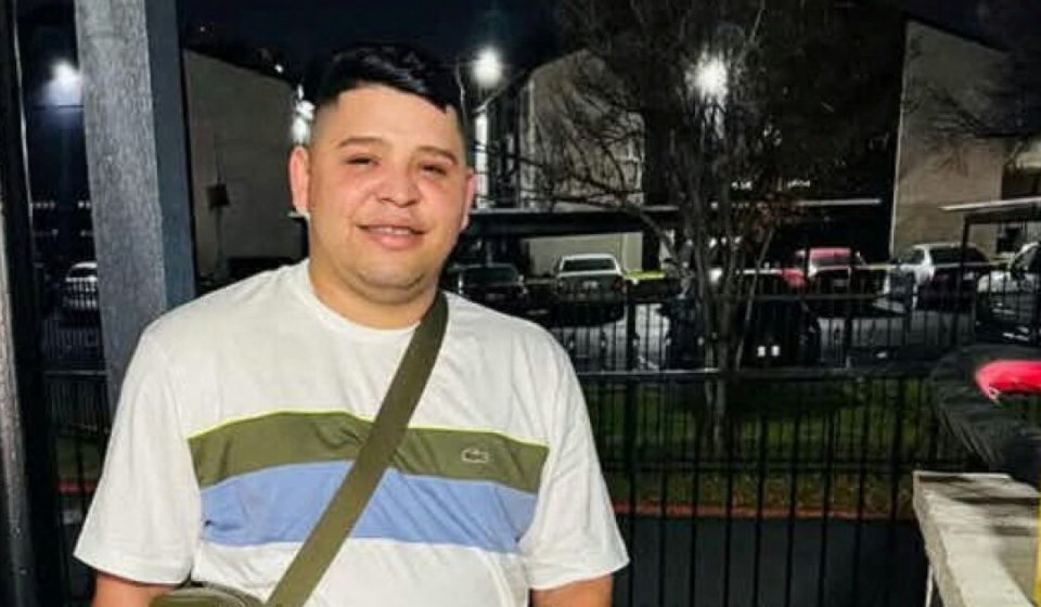 Austin man shot by ICE still in pain with bullet lodged in back before San Antonio hearing