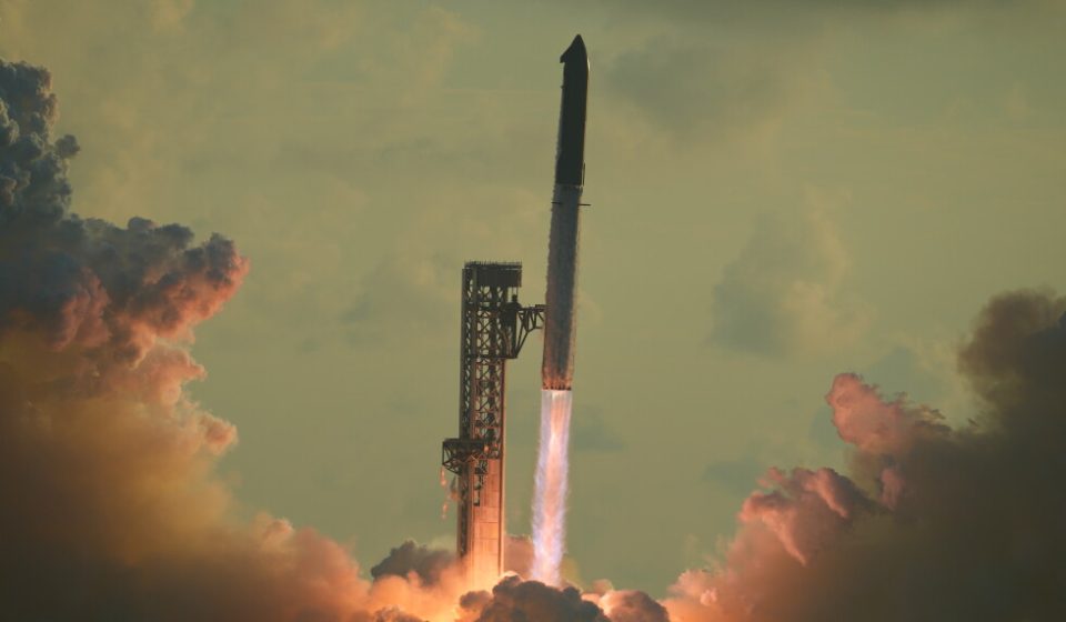 SpaceX's spacecraft reaches orbit for the first time but returns to Earth early