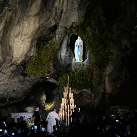 Pope Leo celebrates open-air mass in front of 800,000 people in Paris