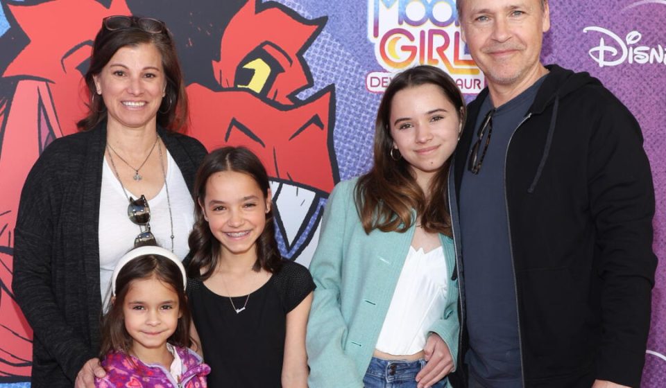 Chad Lowe announces the death of his daughter Fiona, 13