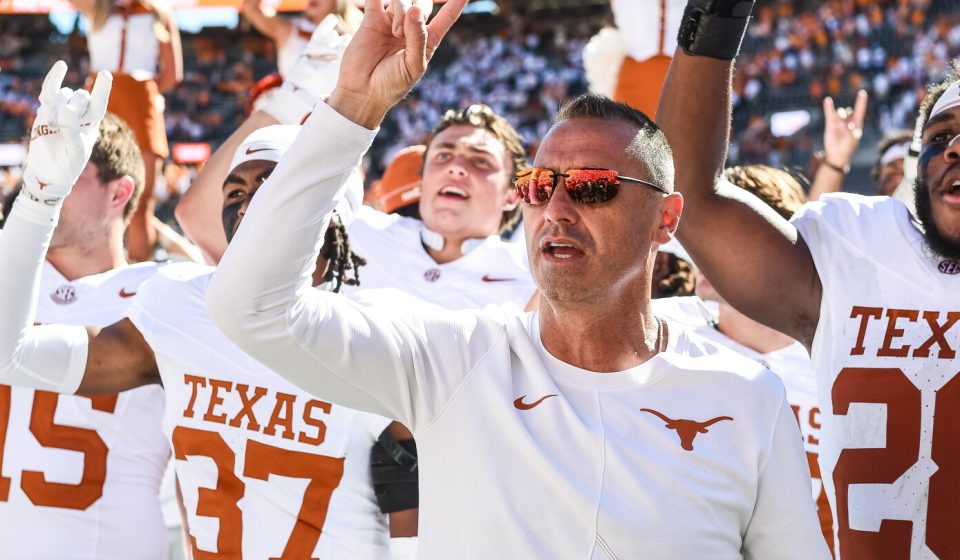 Steve Sarkisian blames 'society' for Colin Simmons' bizarre, unsportsmanlike foul
