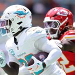 Dolphins not optimistic about De'Von Achane's knee injury