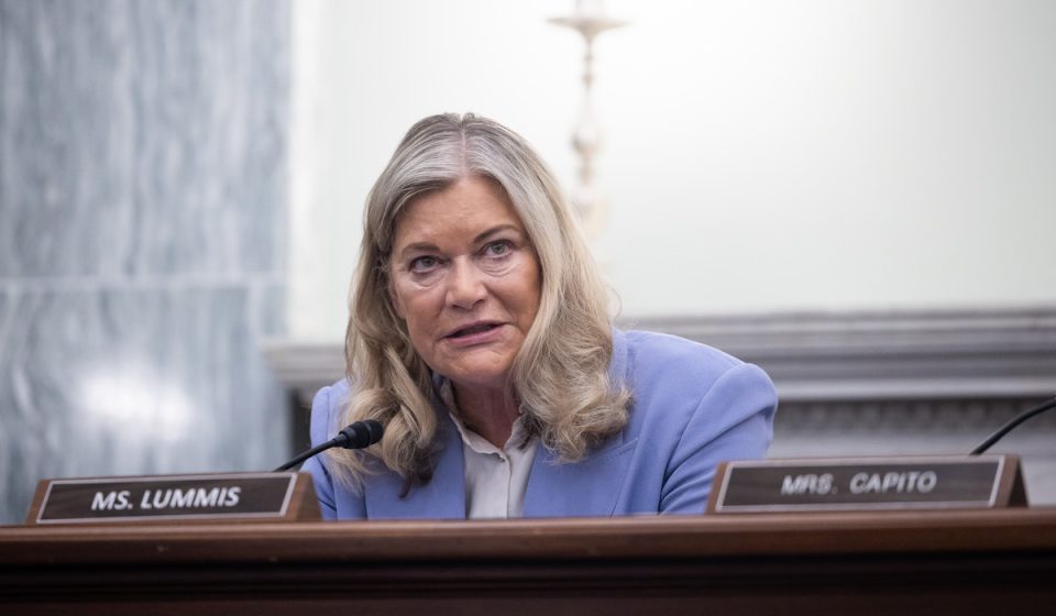 Lummis blocks resolution denouncing Trump's 'public service announcements' - Live Updates