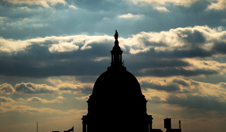 2026 Midterm Betting Odds. Find out who is the favorite to win the House and Senate