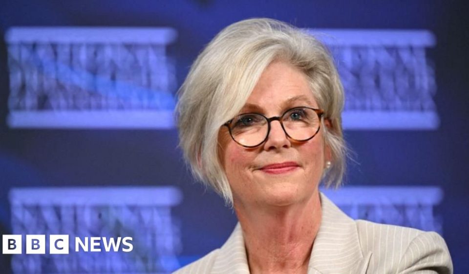 What we know about the apparent attack on an Australian MP who was hit by a car - BBC