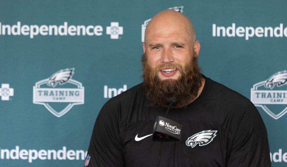 Lane Johnson will remain on the Eagles' 53-man roster all season