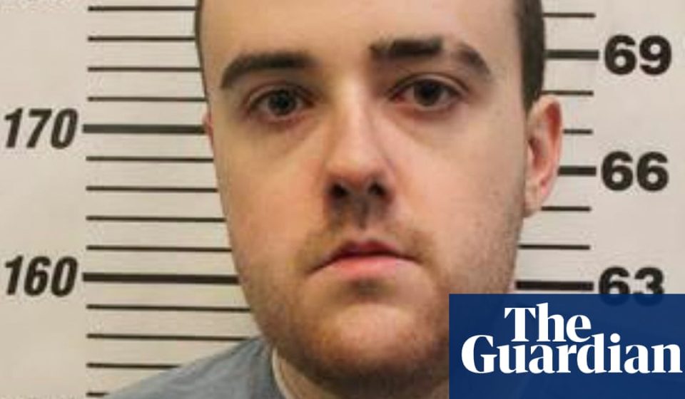 Manhunt underway in Tennessee after convicted murderer escapes from prison | Tennessee