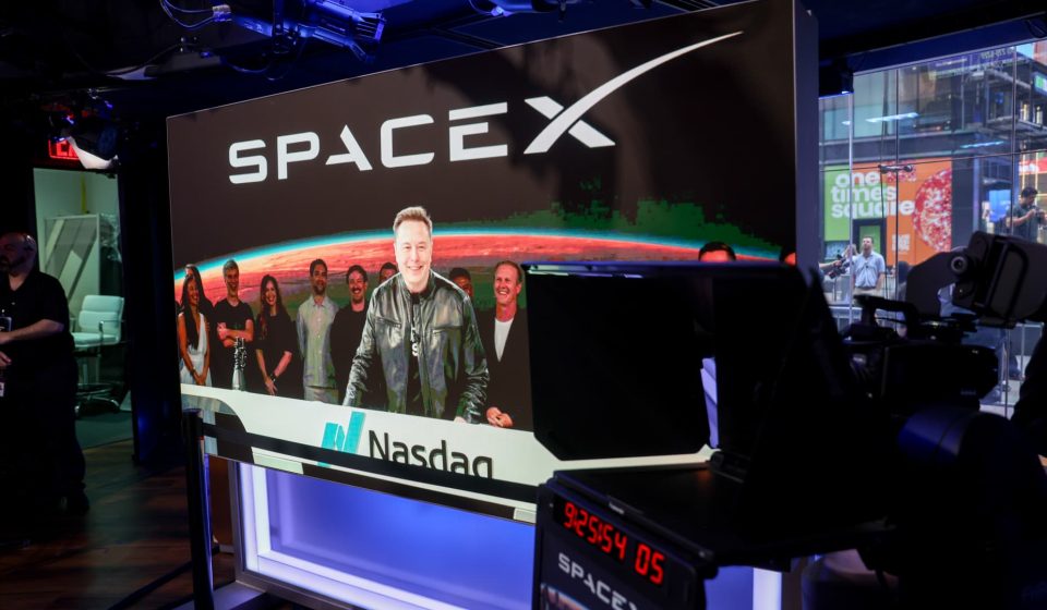 Elon Musk says he will give a SpaceX share to every child in the United States