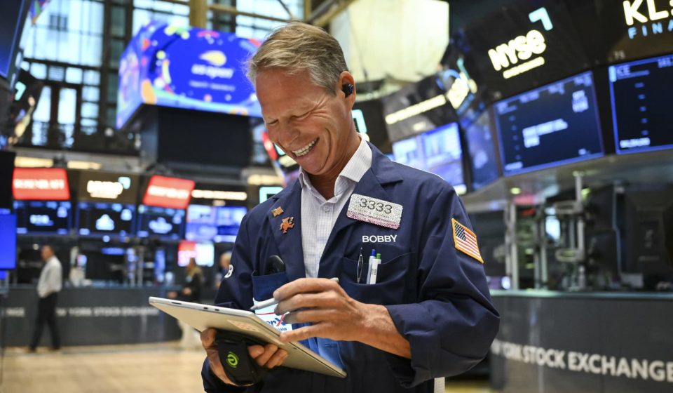 Advisors to the ultra-rich are bringing their clients back to bonds