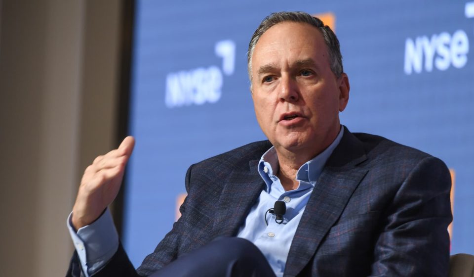American Express cuts 5% of its workforce to “prepare for AI”