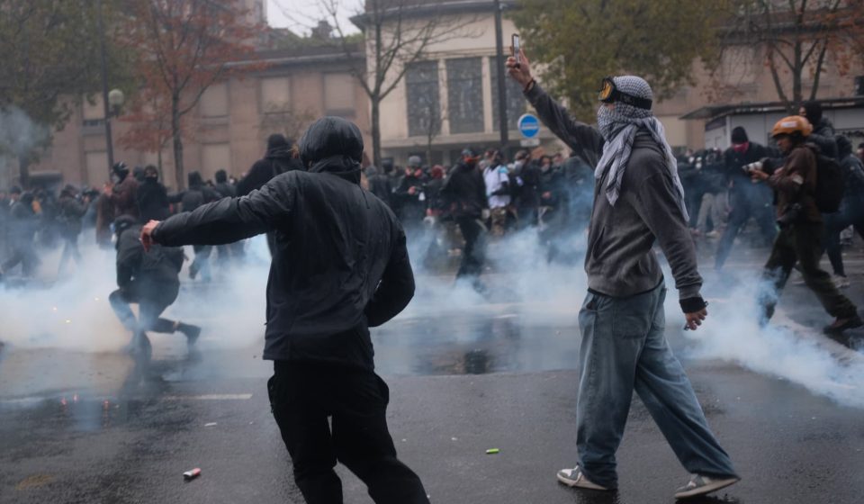 In pictures: protests across France degenerate into violence again