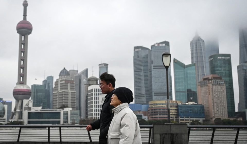The IMF wants China to get off the “fiscal cliff” through spending The IMF wants China to get off the “fiscal cliff” through spending
