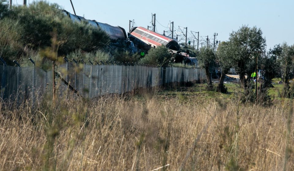 Ten people died in high-speed train crash in Spain, local media report