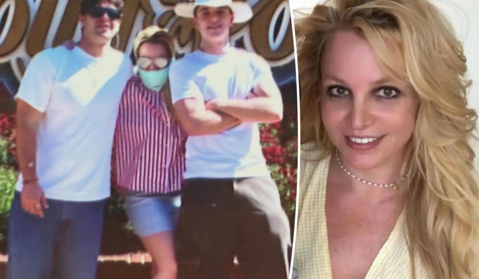 Britney Spears Brings Sons Sean and Jayden to Dollywood: “Family Outing!” »