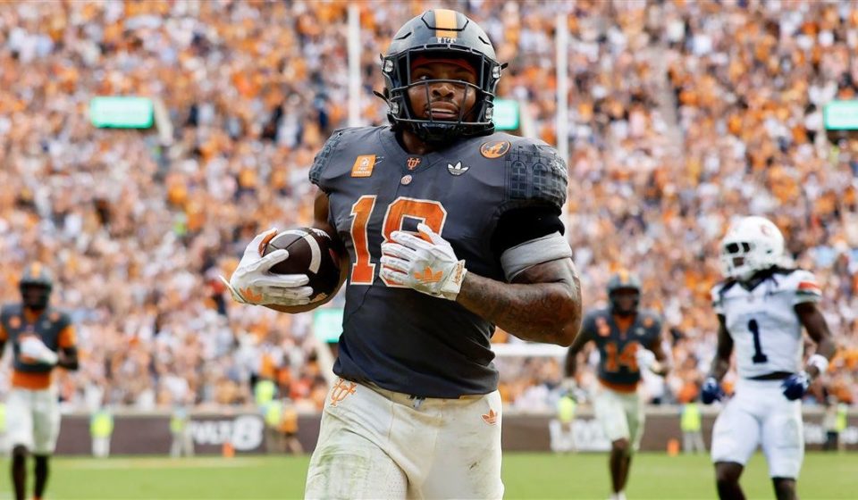 How Alex Golesh provided extra motivation for DeSean Bishop's career day in Tennessee's win over Auburn