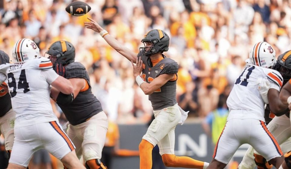 How Pro Football Focus graded George MacIntyre and Faizon Brandon in Vols' win over Auburn