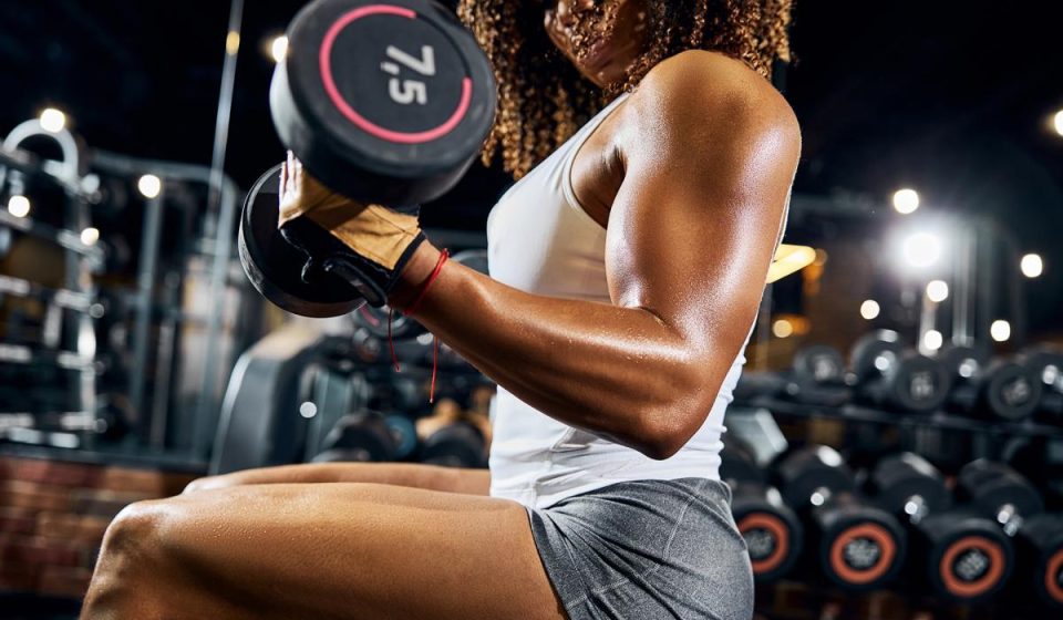 The 30-Second Arm Flexion Test That Predicts Your Aging The 30-Second Arm Flexion Test That Predicts Your Aging