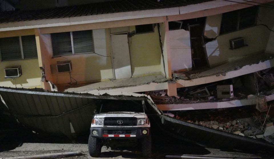 Panama hit by 7.7 earthquake and nearly 150 aftershocks