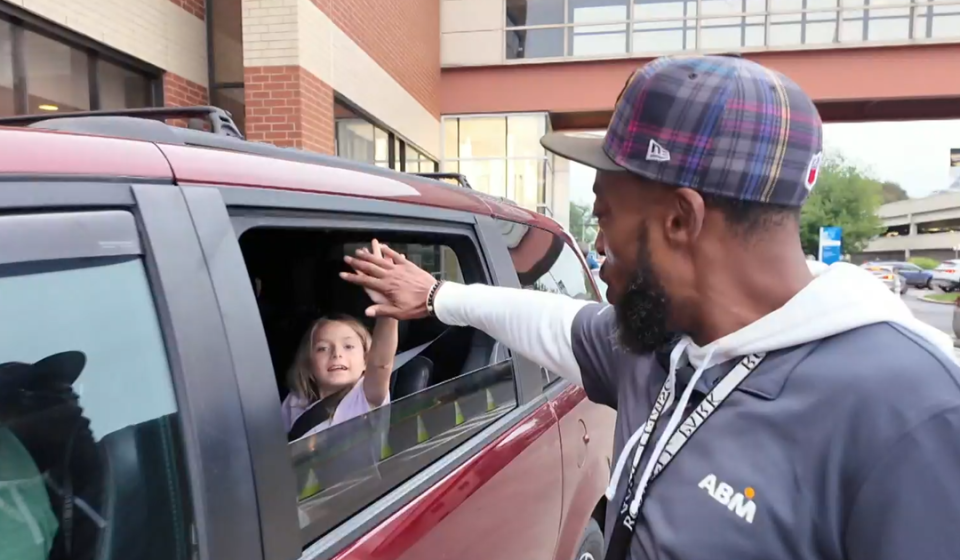 Valet became key source of support for cancer patients at New York care center: 'He made an impact'