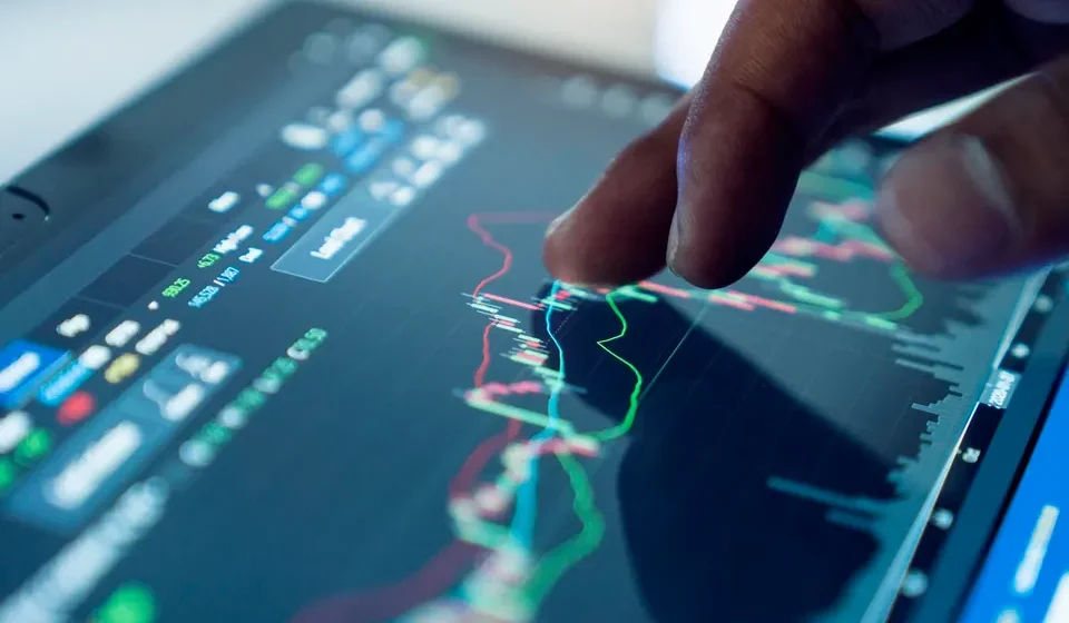 7 Dividend Growth Stocks to Watch Now, Yielding Up to 11%