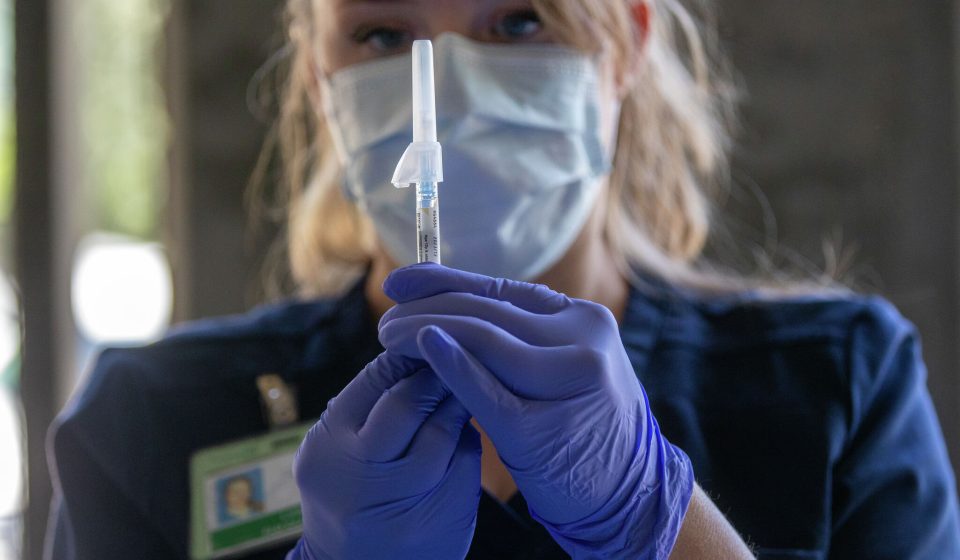 Study: Most people with the flu stop isolating at exactly the wrong time
