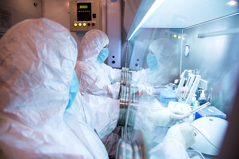 Russia says no plague found in contacts of deceased Siberian lab worker Russia says no plague found in contacts of deceased Siberian lab worker