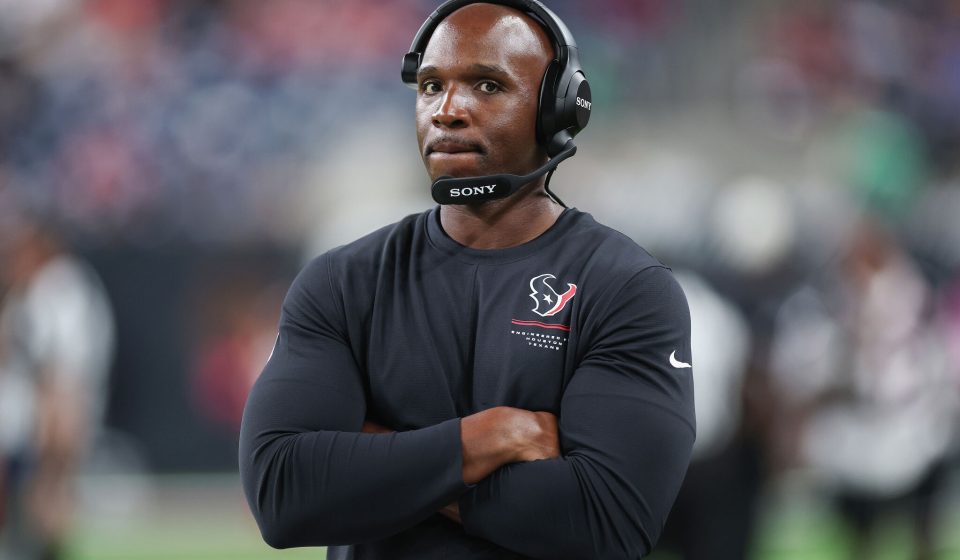 DeMeco Ryans takes over Texans defense after disastrous 0-4 start