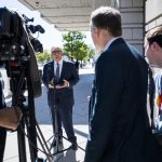 Judge appears ready to strengthen blockade of Trump's White House media ban