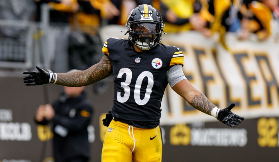 Jaylen Warren wins AFC Offensive Player of the Week award