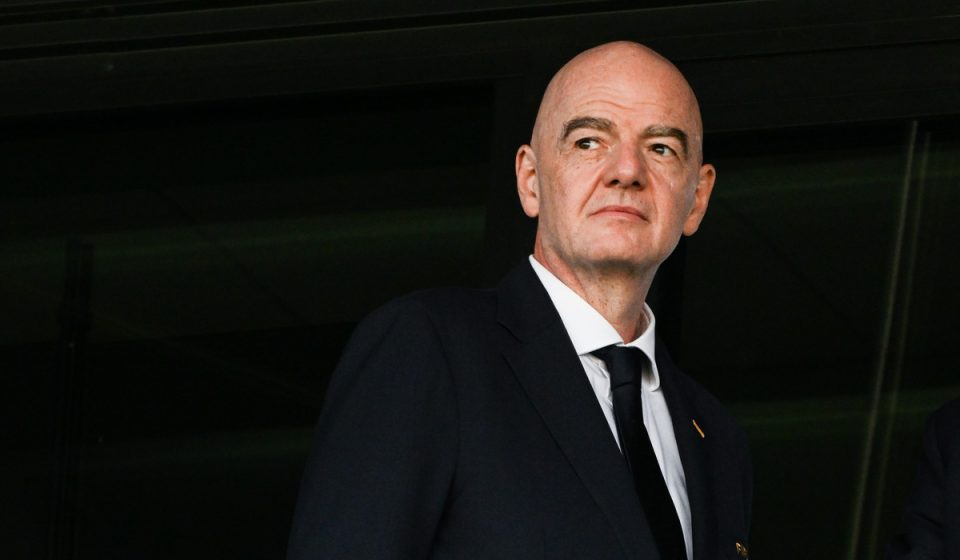 Infantino faces internal criticism as challenger deadline approaches