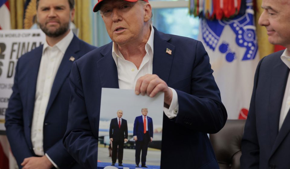 Trump orders bypass of Russian sanctions in bill named for late Lindsey Graham Trump orders bypass of Russian sanctions in bill named for late Lindsey Graham