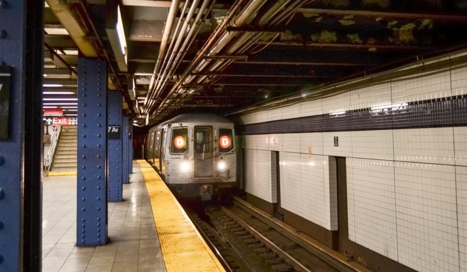 Man shot dead on Midtown subway platform Saturday afternoon, NYPD say