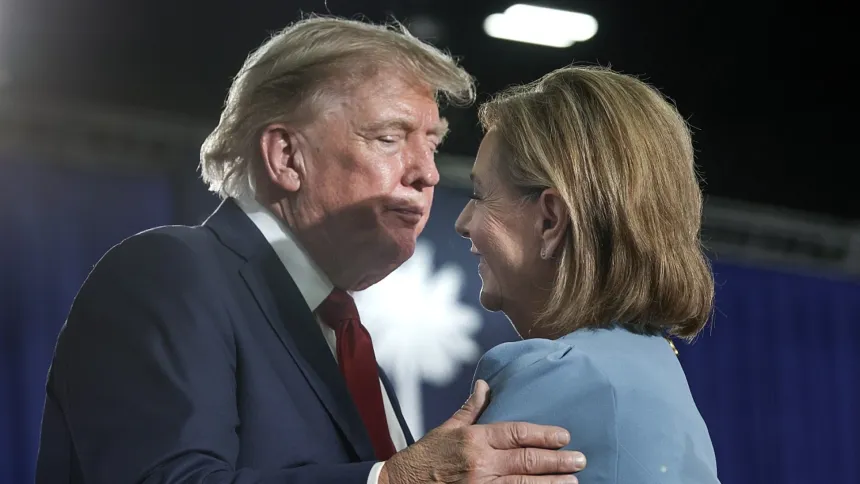 'Train wreck': Republicans panic over South Carolina Senate race as Trump surges