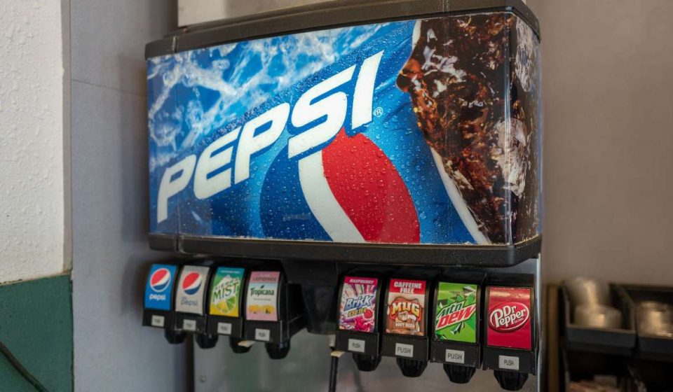 Taco Bell sticks with Pepsi as sister chain shifts to Coca-Cola