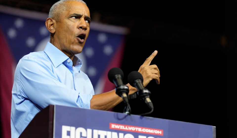 Obama criticizes Ramaswamy and Trump during his first midterm meeting