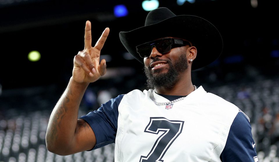 Former Cowboys star handcuffed after road rage incident with driver Former Cowboys star handcuffed after road rage incident with driver