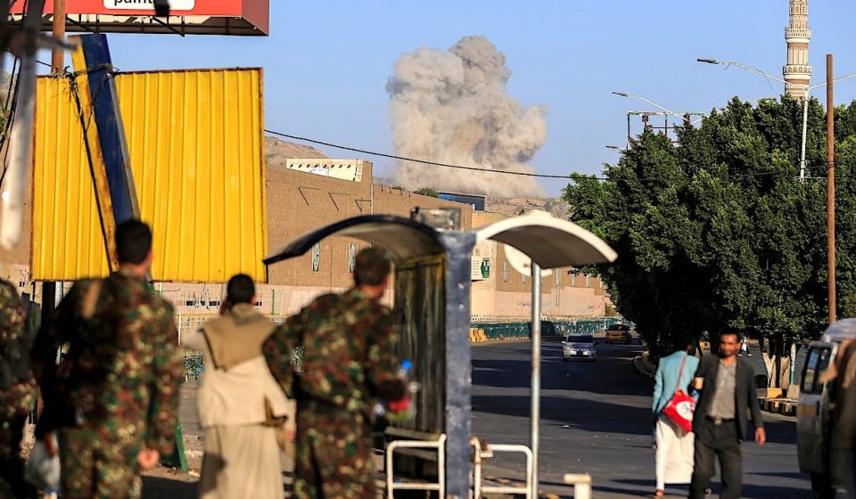Rising oil prices and Saudi-Houthi strikes continue despite Trump's midterm pause on Iran war