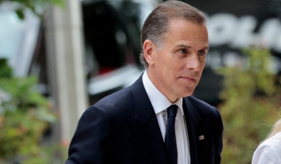 Judge reprimands DOJ for case against former FBI officials accused of false statements on Hunter Biden’s laptop Judge reprimands DOJ for case against former FBI officials accused of false statements on Hunter Biden's laptop