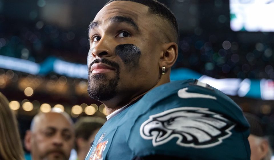 Eagles QB Jalen Hurts' 'superficial blood clot': Doctor speaks