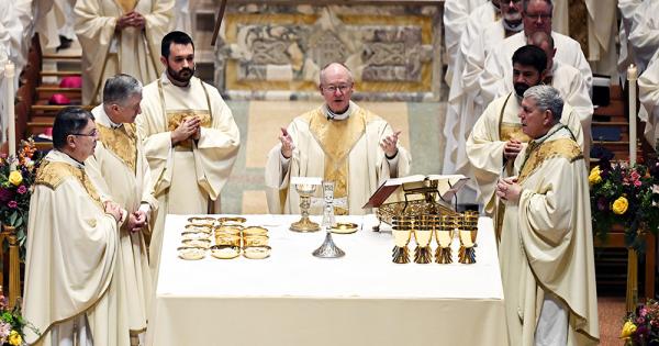 Milwaukee archbishop who prayed with Trump apologizes, says bishops were 'manipulated'