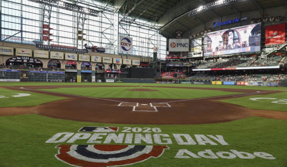 Astros hire Randy Flores as general manager