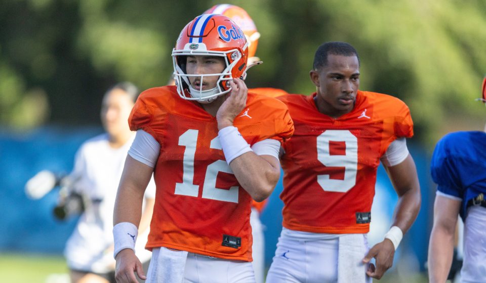 Inside UF’s decision to start Aaron Philo, the latest on VB3 and other injury notes – On3 Inside UF's decision to start Aaron Philo, the latest on VB3 and other injury notes - On3