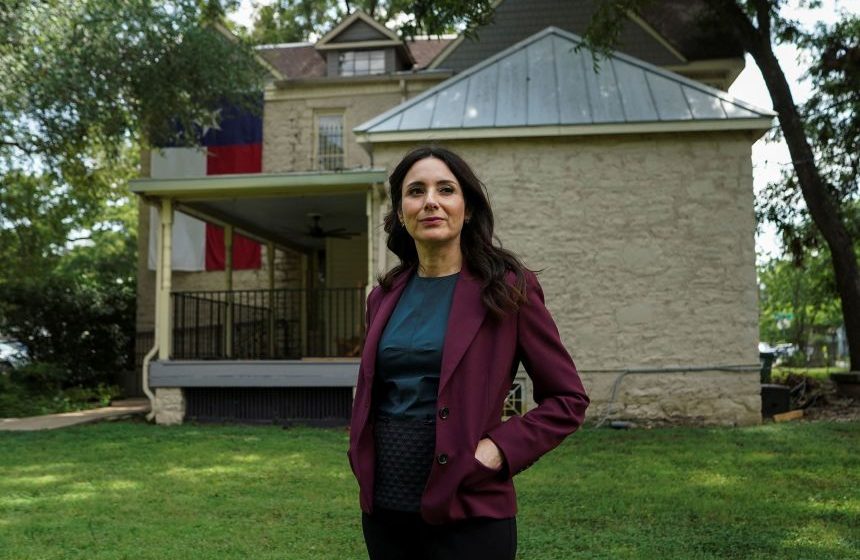 'A Latino problem': National Democrats clash with Andy Beshear over Texas gubernatorial race