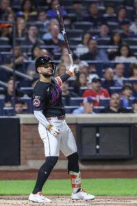 Bo Bichette will exercise his player option for 2027
