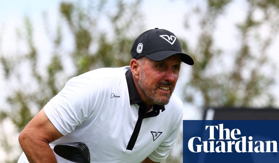 Reps for Phil Mickelson say he sought treatment for family trauma and addiction | Phil Mickelson Reps for Phil Mickelson say he sought treatment for family trauma and addiction | Phil Mickelson